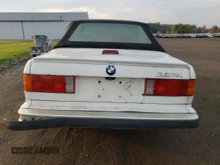 1987 BMW 3 Series z VIN WBABB230XH1941159, wystawiony jako Copart lot #78521344 z przebiegiem 118 692 mil mil oraz Czysty tytuł • Clean title. Historia ofert i sprzedaży dostępna na DreamBid. Obrazek 6.