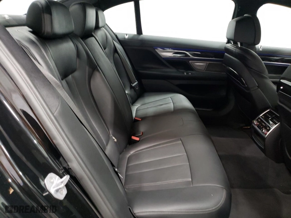 2019 BMW 7 Series 740i xDrive with VIN WBA7E4C50KGV28739, listed as a Copart auction lot 69882784 with 6,213 mi miles and Clean Title. Bid and sale history available at carsss.com. Image 10.