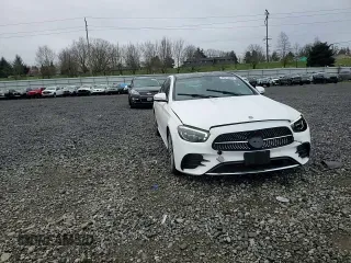 2021 Mercedes-Benz E 350 with VIN W1KZF8EB4MA922033, listed as a Copart auction lot 49013585 with 41,587 mi miles and Salvage Title. Bid and sale history available at DreamBid. Image 11.