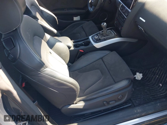2009 Audi A5 z VIN WAUDK78T29A019706, wystawiony jako IAAI lot #41697518 z przebiegiem 136 722 mil mil oraz . Historia ofert i sprzedaży dostępna na DreamBid. Obrazek 5.