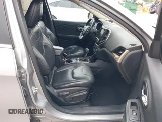 2016 Jeep Cherokee Limited with VIN 1C4PJMDB1GW181342, listed as a IAAI auction lot 42358434 with 162,137 mi miles and . Bid and sale history available at DreamBid. Image 5.