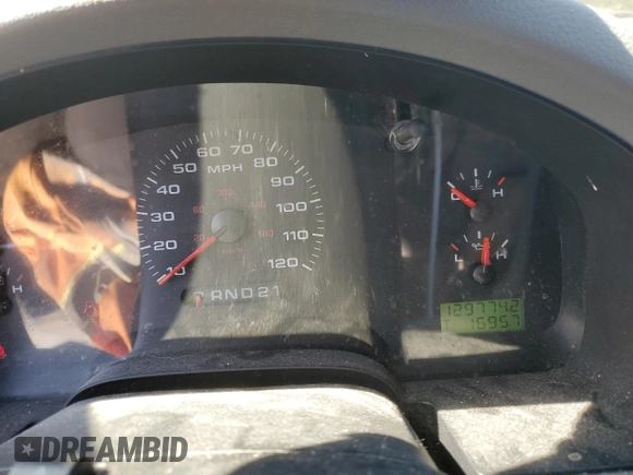 2005 Ford F-150 XL with VIN 1FTRF12W65KC58208, listed as a Copart auction lot 82281114 with 129,774 mi miles and Salvage title. Bid and sale history available at DreamBid. Image 9.