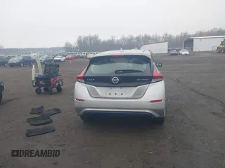 2019 Nissan LEAF SV z VIN 1N4AZ1CP2KC321523, wystawiony jako IAAI lot #41457178 z przebiegiem 28 146 mil mil oraz . Historia ofert i sprzedaży dostępna na DreamBid. Obrazek 16.