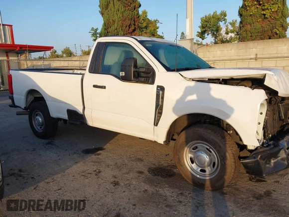 2023 Ford F-250 XL with VIN 1FTBF2AA6PEE09157, listed as a IAAI auction lot 42629266 with 15,571 mi miles and . Bid and sale history available at DreamBid. Image 14.