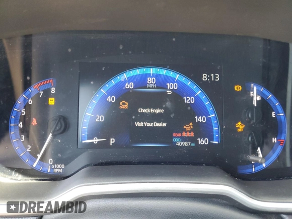 2022 Toyota Corolla Cross XLE z VIN 7MUDAABG8NV035698, wystawiony jako Copart lot #51825195 z przebiegiem 40 987 mil mil oraz Szkoda całkowita • Salvage title. Historia ofert i sprzedaży dostępna na DreamBid. Obrazek 9.