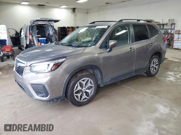 2020 Subaru Forester Premium with VIN JF2SKAJC3LH427908, listed as a Copart auction lot 61775115 with 60,489 mi miles and Salvage title. Bid and sale history available at DreamBid. Image 1.