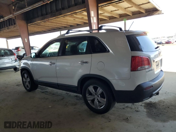2013 Kia Sorento EX with VIN 5XYKUDA27DG374772, listed as a Copart auction lot 83861194 with 172,677 mi miles and Salvage Title. Bid and sale history available at carsss.com. Image 2.