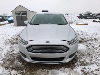 2015 Ford Fusion SE with VIN 3FA6P0HD8FR257984, listed as a Copart auction lot 83854044 with 127,600 mi miles and Salvage Title. Bid and sale history available at DreamBid. Image 5.