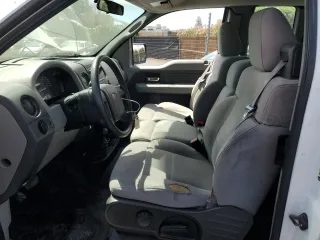2007 Ford F-150 XLT z VIN 1FTPX14537KD20112, wystawiony jako Copart lot #63620575 z przebiegiem 185 021 mil mil oraz Czysty tytuł • Clean title. Historia ofert i sprzedaży dostępna na DreamBid. Obrazek 7.