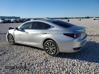 2021 Lexus ES with VIN 58AD11D14MU002358, listed as a Copart auction lot 87913945 with 10,161 mi miles and Salvage Title. Bid and sale history available at carsss.com. Image 2.