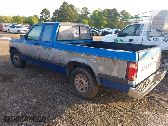 1993 Dodge Dakota with VIN 1B7GL23Y8PS210332, listed as a IAAI auction lot 41875038 with 215,599 mi miles. Bid and sale history available at carsss.com. Image 3.