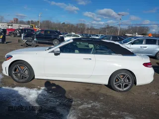 2019 Mercedes-Benz C 300 с VIN WDDWK8EB7KF828792, выставлен на аукционе IAAI как лот 41267574 с пробегом 61 168 миль миль и . История ставок и продаж доступна на DreamBid. Изображение 14.