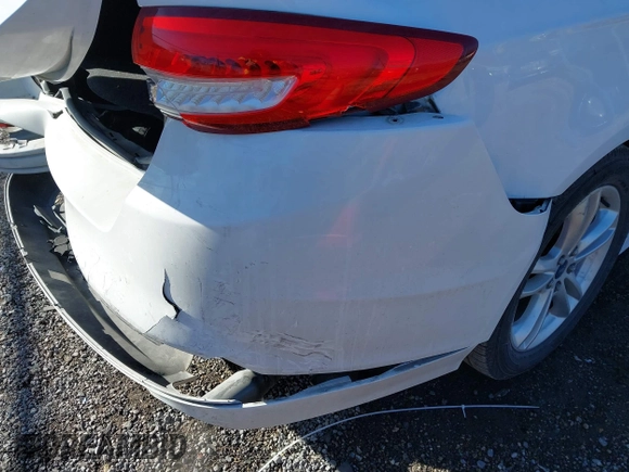 2018 Ford Fusion SE with VIN 3FA6P0H75JR171339, listed as a IAAI auction lot 41445890 with 76,731 mi miles. Bid and sale history available at carsss.com. Image 18.