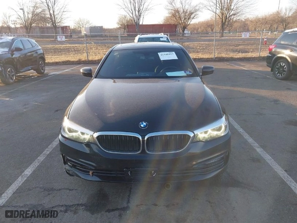 2018 BMW 5 Series 530i xDrive with VIN WBAJA7C58JWA72127, listed as a IAAI auction lot 41548417 with 80,680 mi miles. Bid and sale history available at carsss.com. Image 12.