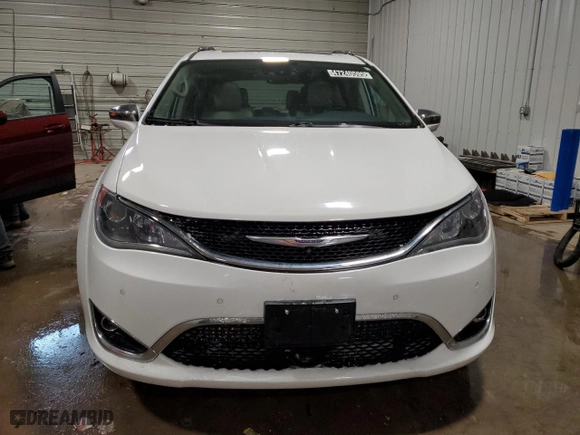 2017 Chrysler Pacifica Limited with VIN 2C4RC1GG7HR545007, listed as a Copart auction lot 47240595 with 108,141 mi miles and Clean Title. Bid and sale history available at carsss.com. Image 5.