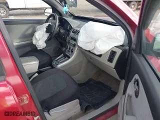 2005 Chevrolet Equinox LS with VIN 2CNDL13F056172893, listed as a IAAI auction lot 41503181 with 153,641 mi miles. Bid and sale history available at carsss.com. Image 5.