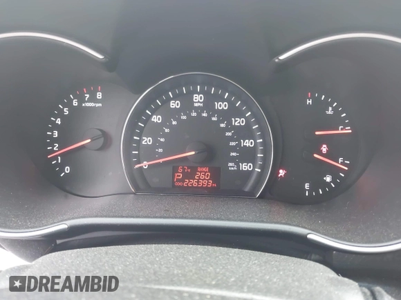 2015 Kia Sorento LX with VIN 5XYKTCA61FG573531, listed as a IAAI auction lot 42086854 with 226,393 mi miles. Bid and sale history available at carsss.com. Image 7.