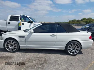 2002 BMW 3 Series 325Ci with VIN WBABS33422PG82165, listed as a IAAI auction lot 42098781 with 140,757 mi miles and . Bid and sale history available at DreamBid. Image 14.