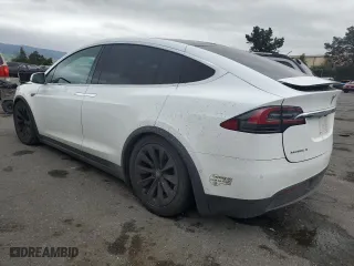 2016 Tesla Model X 70D with VIN 5YJXCAE27GF001762, listed as a Copart auction lot 47261873 with 119,010 mi miles. Bid and sale history available at carsss.com. Image 2.