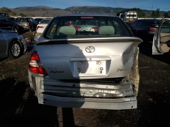2001 Toyota Prius with VIN JT2BK12U310023128, listed as a Copart auction lot 86644764 with 167,458 mi miles and Salvage Title. Bid and sale history available at carsss.com. Image 6.