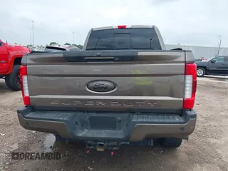 2018 Ford F-250 XL с VIN 1FT7W2BT9JEC77105, выставлен на аукционе IAAI как лот 42187476 с пробегом 211 051 миль миль и . История ставок и продаж доступна на DreamBid. Изображение 16.