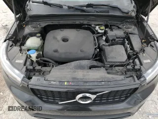 2019 Volvo XC40 Momentum z VIN YV4162XZ1K2009216, wystawiony jako Copart lot #87921575 z przebiegiem 46 527 mil mil oraz Nie do naprawy • Non repairable. Historia ofert i sprzedaży dostępna na DreamBid. Obrazek 14.
