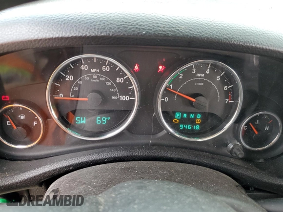 2013 Jeep Wrangler Unlimited Sport z VIN 1C4BJWDG3DL678908, wystawiony jako Copart lot #54840255 z przebiegiem 94 618 mil mil oraz Szkoda całkowita • Salvage title. Historia ofert i sprzedaży dostępna na DreamBid. Obrazek 9.