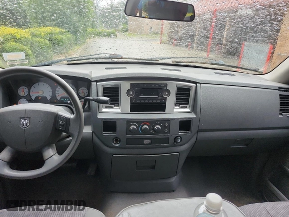 2008 Dodge 1500 SLT z VIN 1D7HA18288S599800, wystawiony jako Copart lot #61833145 z przebiegiem 153 953 mil mil oraz Czysty tytuł • Clean title. Historia ofert i sprzedaży dostępna na DreamBid. Obrazek 9.
