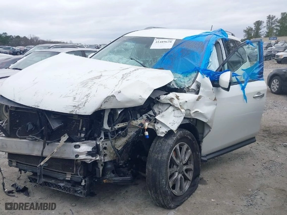 2016 Nissan Pathfinder S with VIN 5N1AR2MN5GC669879, listed as a IAAI auction lot 41489628 with 1 mi miles. Bid and sale history available at carsss.com. Image 2.