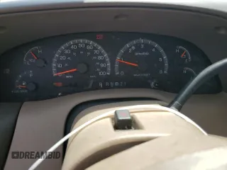 1999 Ford Expedition XLT z VIN 1FMPU18L0XLC10111, wystawiony jako Copart lot #52699205 z przebiegiem Nie podano mil oraz Szkoda całkowita • Salvage title. Historia ofert i sprzedaży dostępna na DreamBid. Obrazek 9.