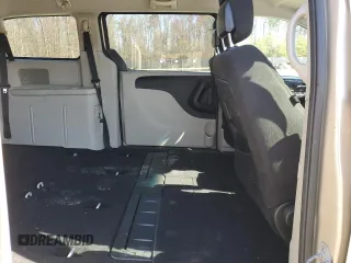 2013 Dodge Grand Caravan SXT with VIN 2C4RDGCG5DR635014, listed as a Copart auction lot 49552925 with 194,929 mi miles and Clean Title. Bid and sale history available at DreamBid. Image 11.