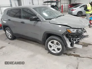 2024 Jeep Compass Sport с VIN 3C4NJDAN8RT580067, выставлен на аукционе IAAI как лот 41589835 с пробегом 29 014 миль миль и . История ставок и продаж доступна на DreamBid. Изображение 1.