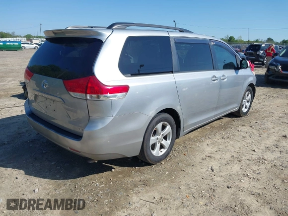 2014 Toyota Sienna LE AAS with VIN 5TDKK3DC4ES466642, listed as a IAAI auction lot 41978930 with 123,084 mi miles. Bid and sale history available at carsss.com. Image 4.