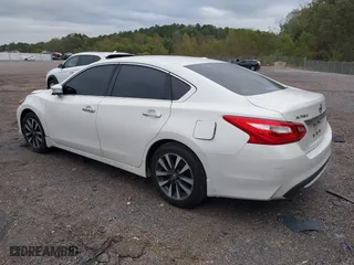 2017 Nissan Altima 2.5 SR with VIN 1N4AL3AP7HC120659, listed as a IAAI auction lot 40816224 with 131,721 mi miles. Bid and sale history available at carsss.com. Image 3.