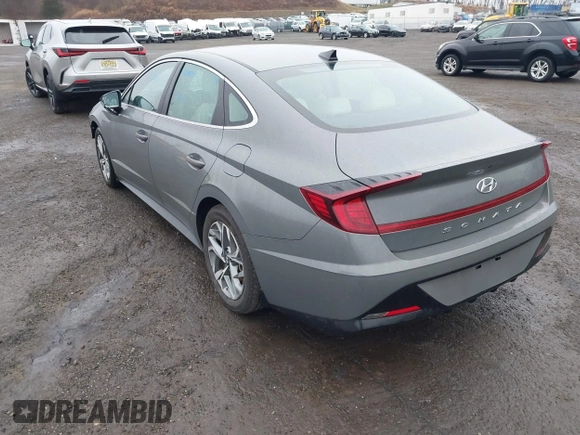 2023 Hyundai Sonata SEL z VIN KMHL64JA2PA256098, wystawiony jako IAAI lot #41846406 z przebiegiem 17 297 mil mil oraz . Historia ofert i sprzedaży dostępna na DreamBid. Obrazek 3.