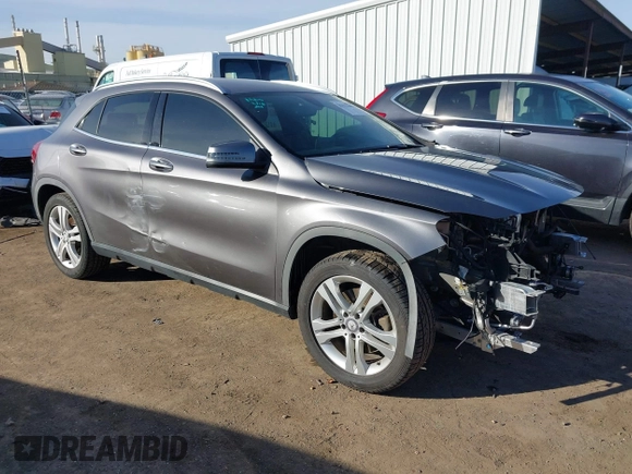 2017 Mercedes-Benz GLA 250 z VIN WDCTG4GB4HJ341330, wystawiony jako IAAI lot #41612261 z przebiegiem 104 743 mil mil oraz . Historia ofert i sprzedaży dostępna na DreamBid. Obrazek 1.