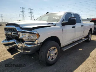 2024 Ram 2500 Tradesman z VIN 3C6UR5HJ9RG268806, wystawiony jako Copart lot #55770535 z przebiegiem Nie podano mil oraz Szkoda całkowita • Salvage title. Historia ofert i sprzedaży dostępna na DreamBid. Obrazek 1.