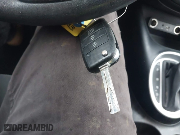 2015 Kia Soul with VIN KNDJN2A20F7782883, listed as a IAAI auction lot 41864247 with 118,614 mi miles and . Bid and sale history available at DreamBid. Image 11.