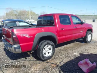 2006 Toyota Tacoma z VIN 5TELU42N06Z154198, wystawiony jako IAAI lot #42032985 z przebiegiem 225 779 mil mil oraz . Historia ofert i sprzedaży dostępna na DreamBid. Obrazek 4.
