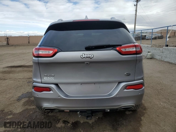 2017 Jeep Cherokee Overland z VIN 1C4PJMJS4HW609880, wystawiony jako Copart lot #45598445 z przebiegiem 83 691 mil mil oraz Szkoda całkowita • Salvage title. Historia ofert i sprzedaży dostępna na DreamBid. Obrazek 6.