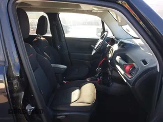 2015 Jeep Renegade Trailhawk с VIN ZACCJBCT2FPC20013, выставлен на аукционе IAAI как лот 42680212 с пробегом 285 990 миль миль и . История ставок и продаж доступна на DreamBid. Изображение 5.