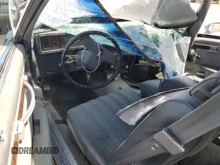 1983 Oldsmobile Cutlass z VIN 1G3AR47Y1DM336249, wystawiony jako Copart lot #59183524 z przebiegiem 90 645 mil mil oraz Szkoda całkowita • Salvage title. Historia ofert i sprzedaży dostępna na DreamBid. Obrazek 8.