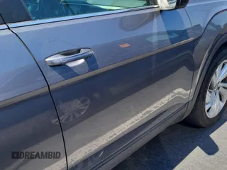 2023 Volkswagen Atlas SE z VIN 1V2HR2CA5PC526012, wystawiony jako IAAI lot #42796408 z przebiegiem 41 216 mil mil oraz . Historia ofert i sprzedaży dostępna na DreamBid. Obrazek 16.