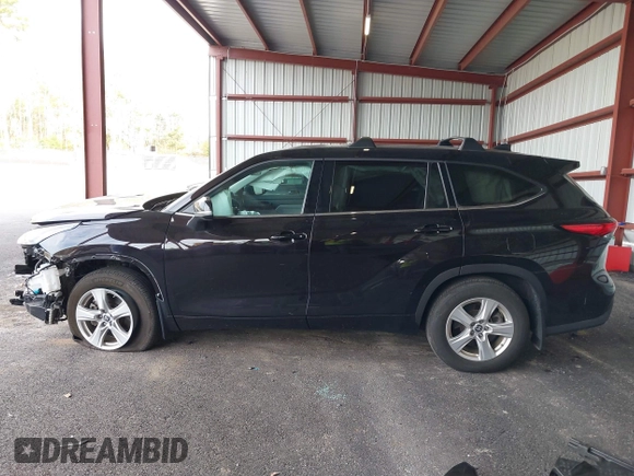 2022 Toyota Highlander LE with VIN 5TDBZRBH7NS240883, listed as a IAAI auction lot 40713152 with 24,374 mi miles and . Bid and sale history available at DreamBid. Image 15.