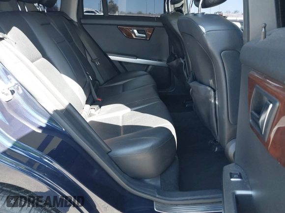 2012 Mercedes-Benz GLK 350 with VIN WDCGG8HB2CF805749, listed as a IAAI auction lot 42031442 with 152,313 mi miles and . Bid and sale history available at carsss.com. Image 8.