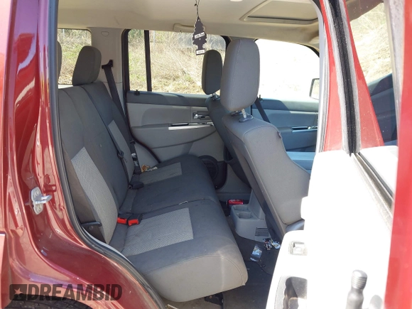 2008 Jeep Liberty Limited with VIN 1J8GN58K08W160433, listed as a IAAI auction lot 41975324 with 200,492 mi miles and . Bid and sale history available at carsss.com. Image 8.