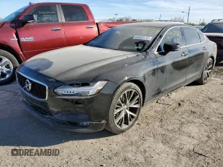 2018 Volvo S90 Momentum z VIN LVY992MK7JP005525, wystawiony jako Copart lot #65523112 z przebiegiem 57 072 mil mil oraz . Historia ofert i sprzedaży dostępna na DreamBid. Obrazek 2.
