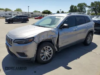 2019 Jeep Cherokee Latitude z VIN 1C4PJLCB7KD416536, wystawiony jako Copart lot #56890545 z przebiegiem 150 057 mil mil oraz Szkoda całkowita • Salvage title. Historia ofert i sprzedaży dostępna na DreamBid. Obrazek 1.