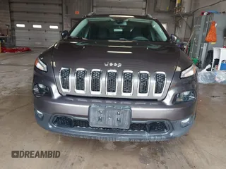 2017 Jeep Cherokee Latitude with VIN 1C4PJMCB6HW648564, listed as a IAAI auction lot 41987580 with 67,024 mi miles. Bid and sale history available at carsss.com. Image 6.