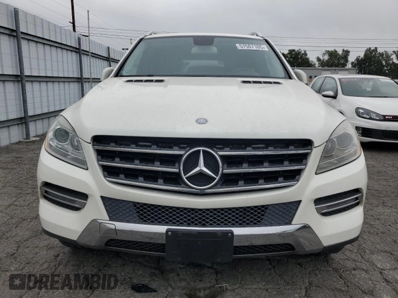 2013 Mercedes-Benz M 350 с VIN 4JGDA5JB4DA220250, выставлен на аукционе Copart как лот 57507165 с пробегом 135 193 миль миль и Чистый • Clean title. История ставок и продаж доступна на DreamBid. Изображение 5.